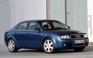 Audi A4 2.0 FSI Sedan 2000 года